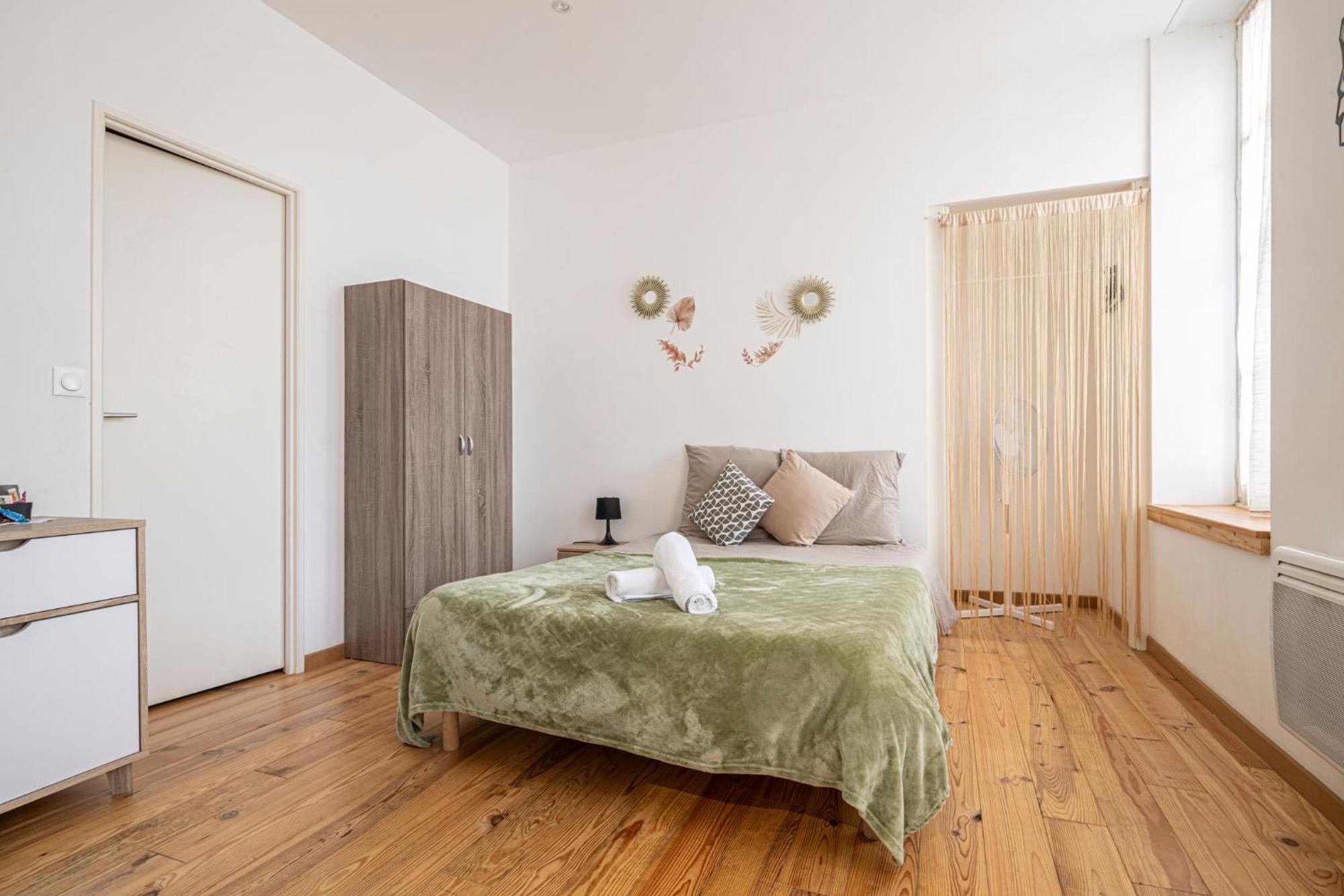 Chambre Privee Premium "La Belle Etoile" Lägenhet Pau Exteriör bild